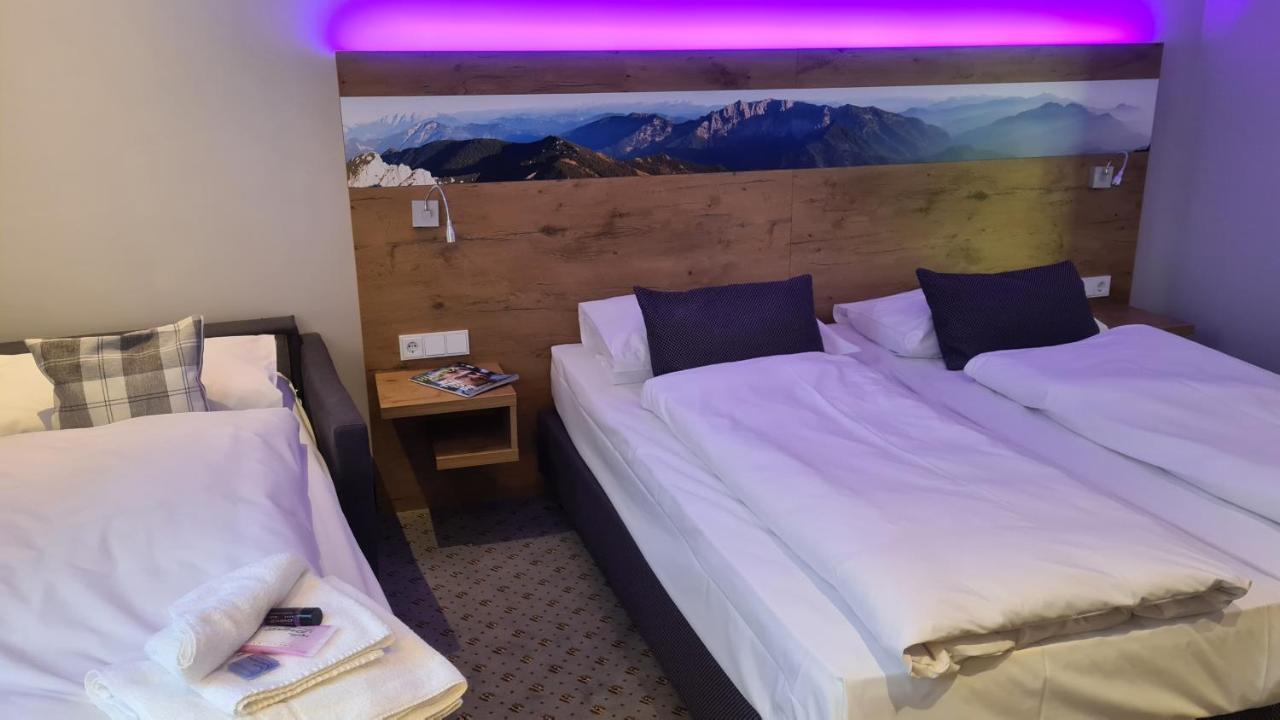Hotel Lechnerhof Unterfoehring Ngoại thất bức ảnh