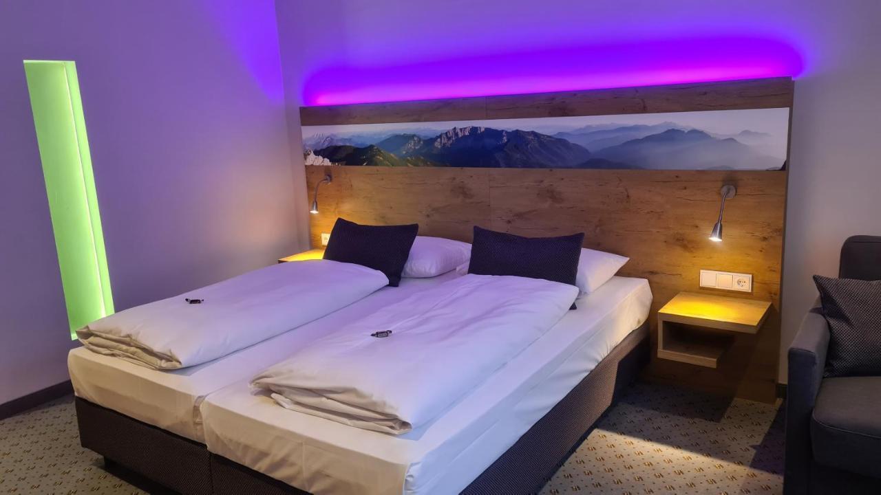 Hotel Lechnerhof Unterfoehring Ngoại thất bức ảnh